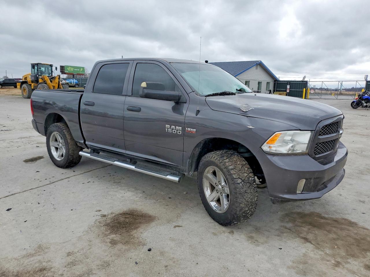 2014 RAM 1500 ST photo 10