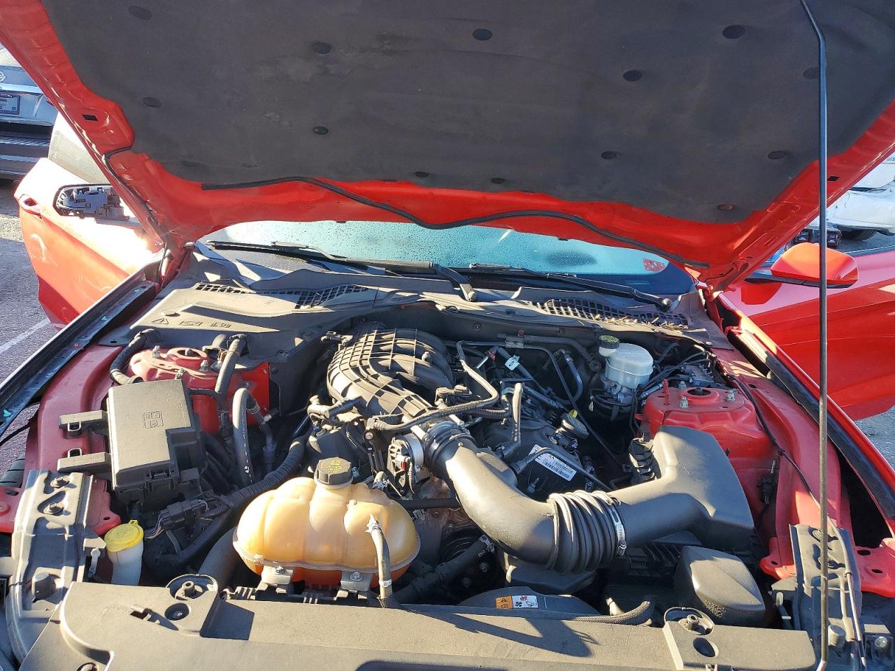 2015 FORD MUSTANG photo 31