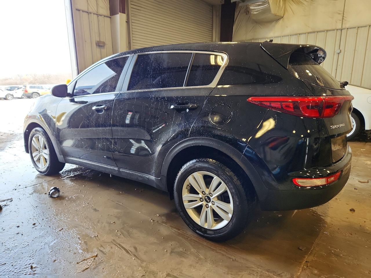 2017 KIA SPORTAGE LX photo 4