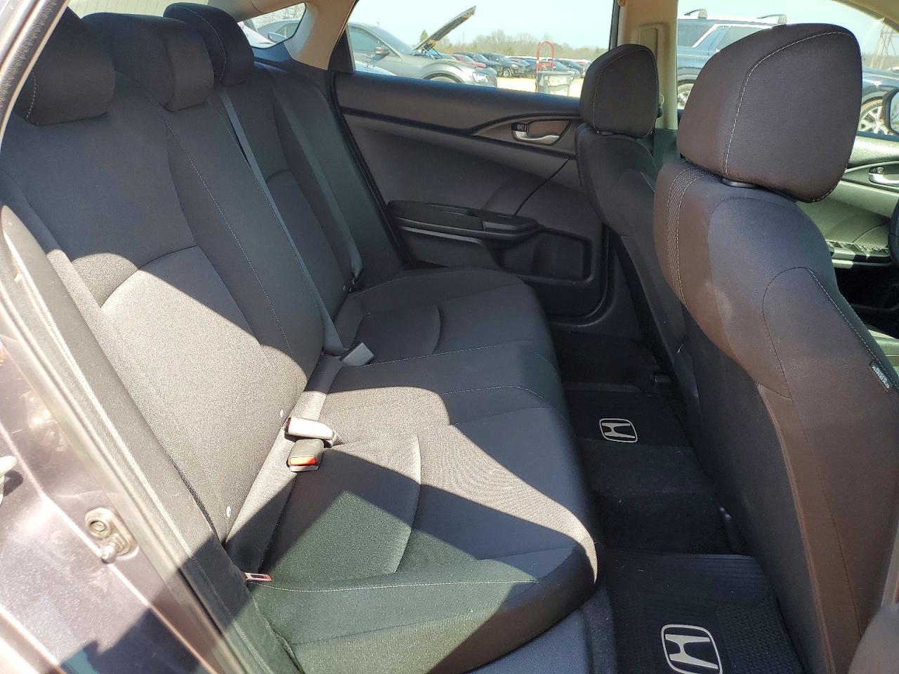 2016 HONDA CIVIC LX photo 19