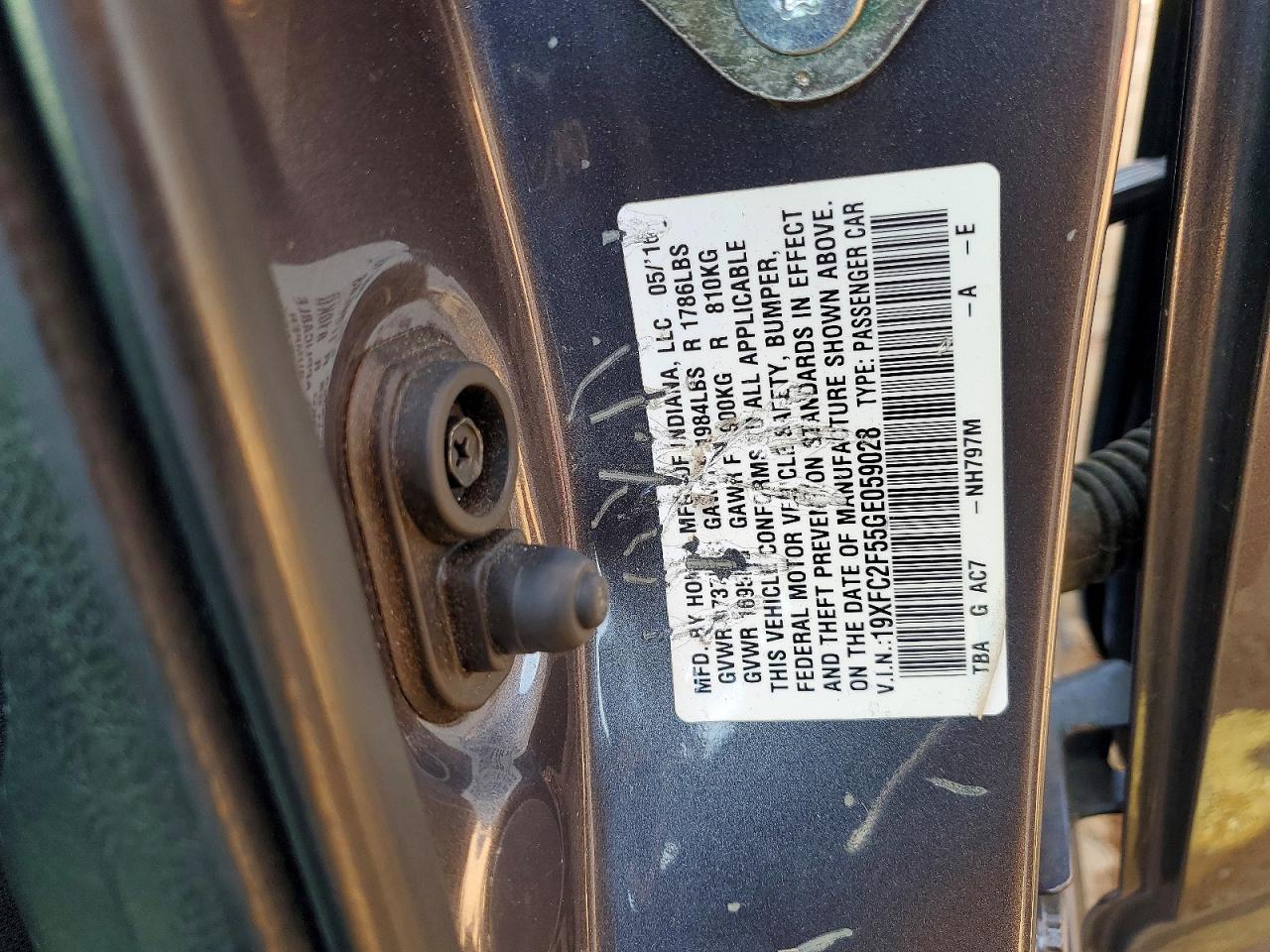 2016 HONDA CIVIC LX photo 23