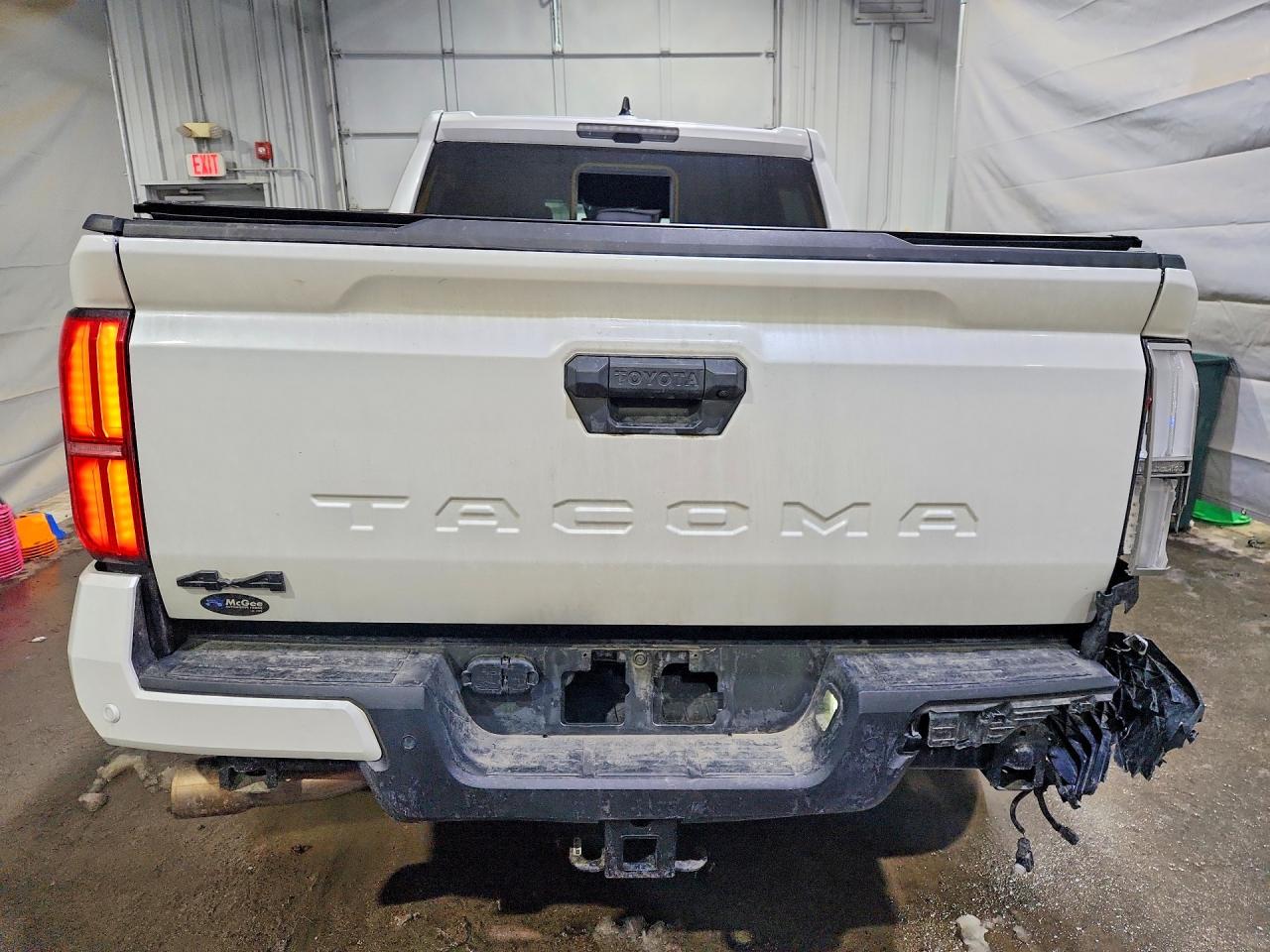 2024 TOYOTA TACOMA TRD SPORT photo 11