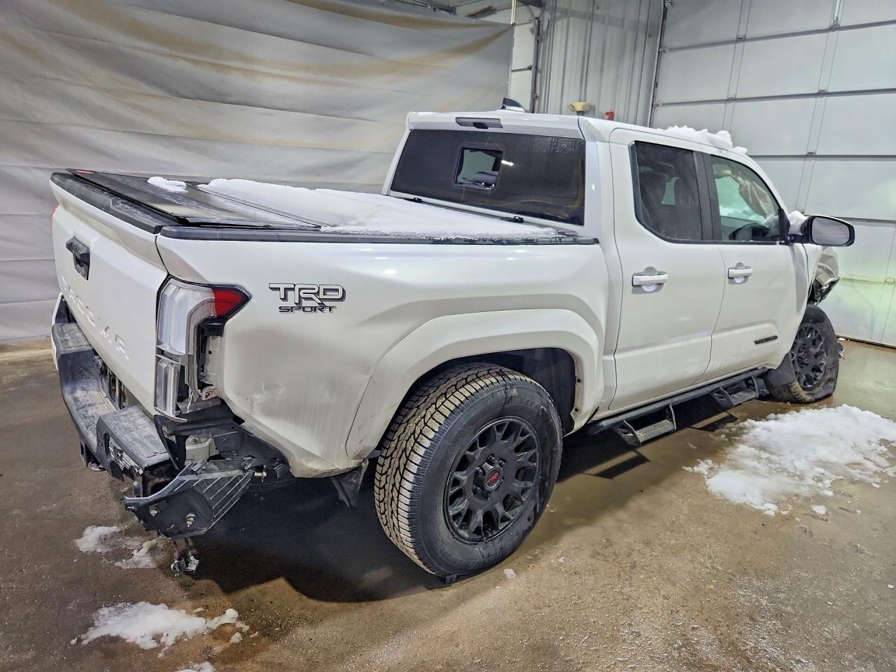 2024 TOYOTA TACOMA TRD SPORT photo 5