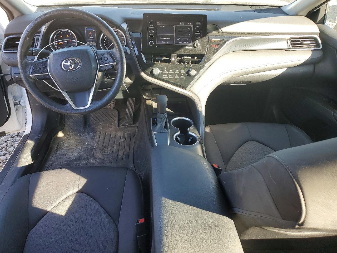 2021 TOYOTA CAMRY LE photo 8