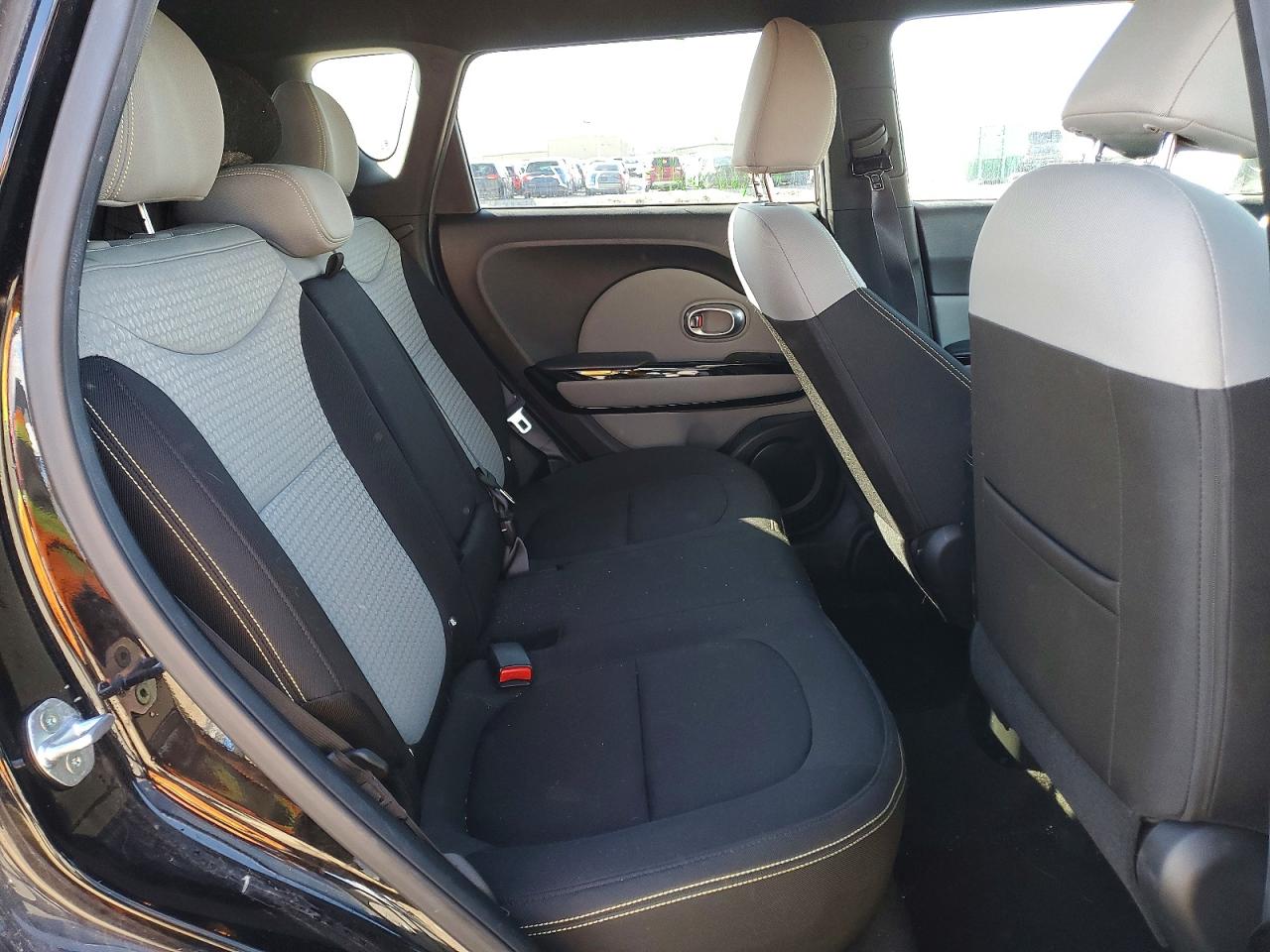 2015 KIA SOUL + photo 19