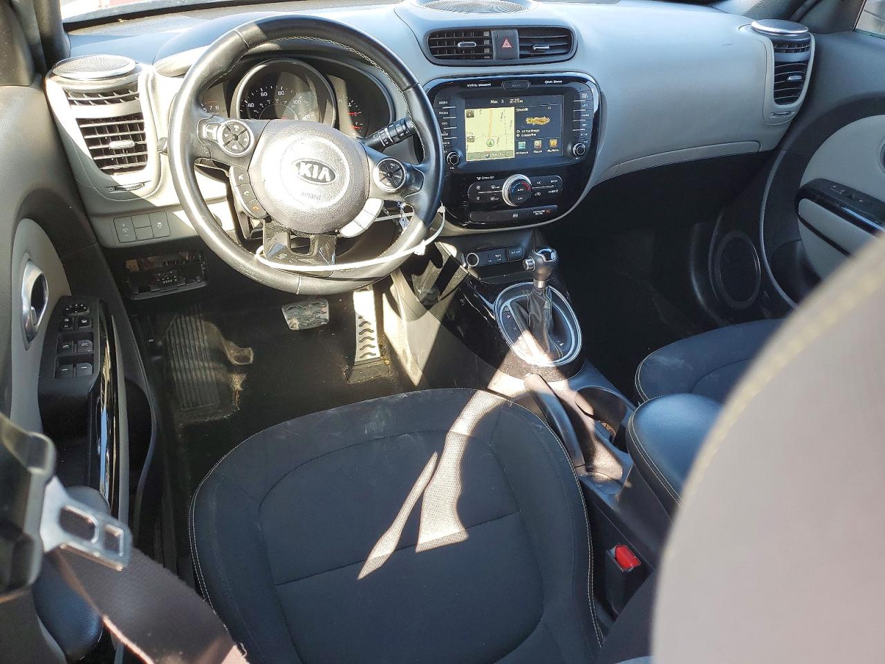 2015 KIA SOUL + photo 15