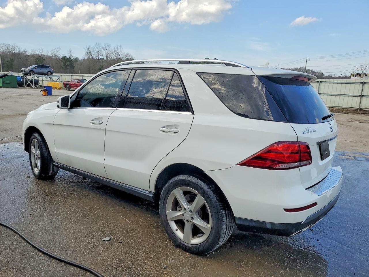 2017 MERCEDES-BENZ GLE 350 photo 3