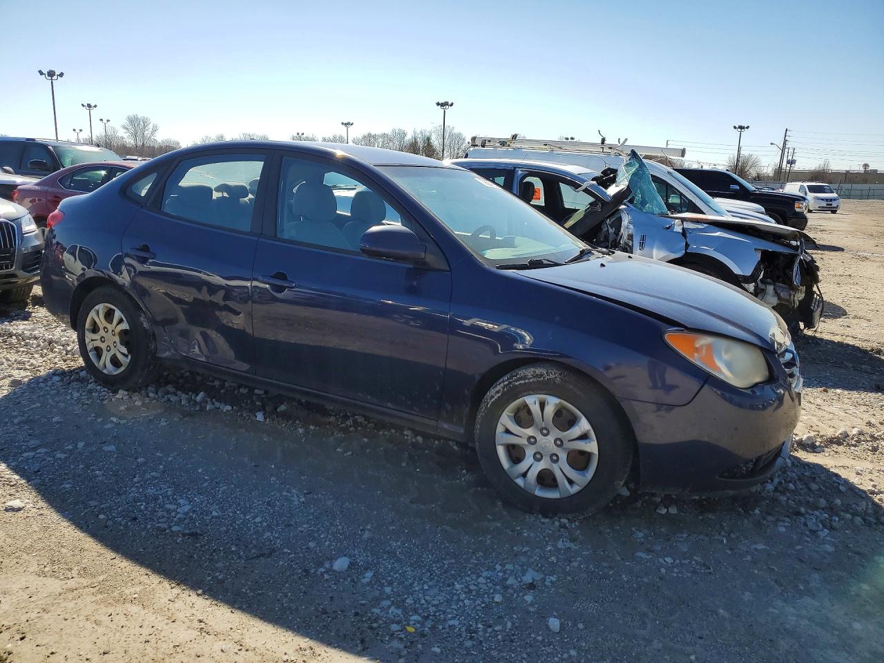 2010 HYUNDAI ELANTRA photo 7