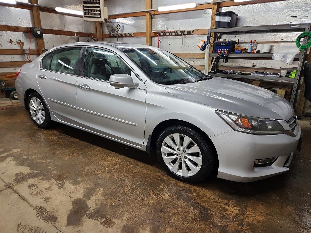 2013 HONDA ACCORD EXL photo 4