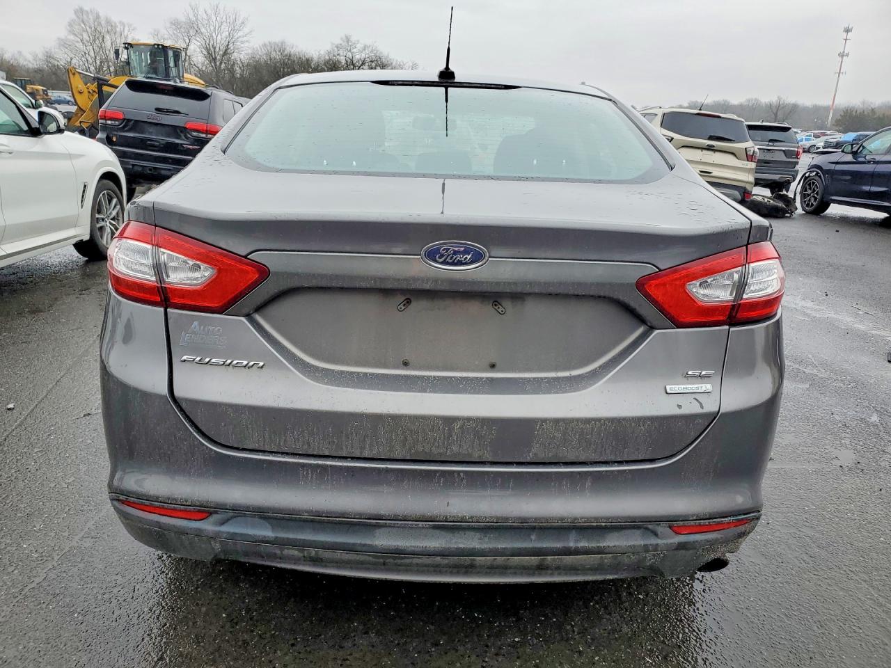 2014 FORD FUSION SE photo 16