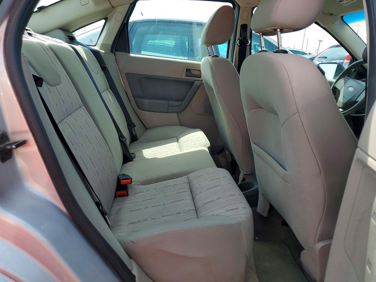 2008 FORD FOCUS SE photo 19