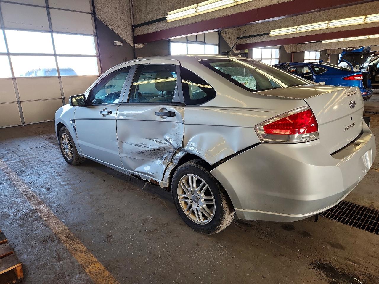 2008 FORD FOCUS SE photo 3