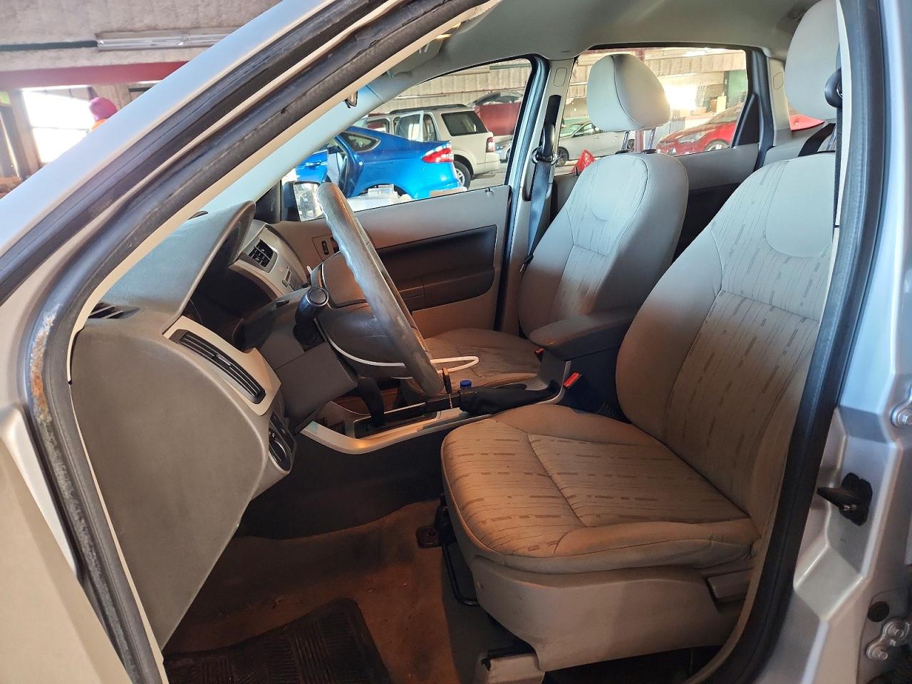 2008 FORD FOCUS SE photo 13