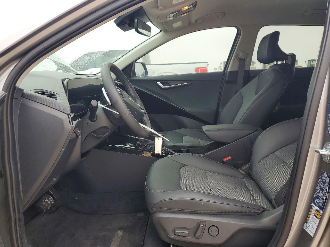 2025 KIA NIRO EX photo 7