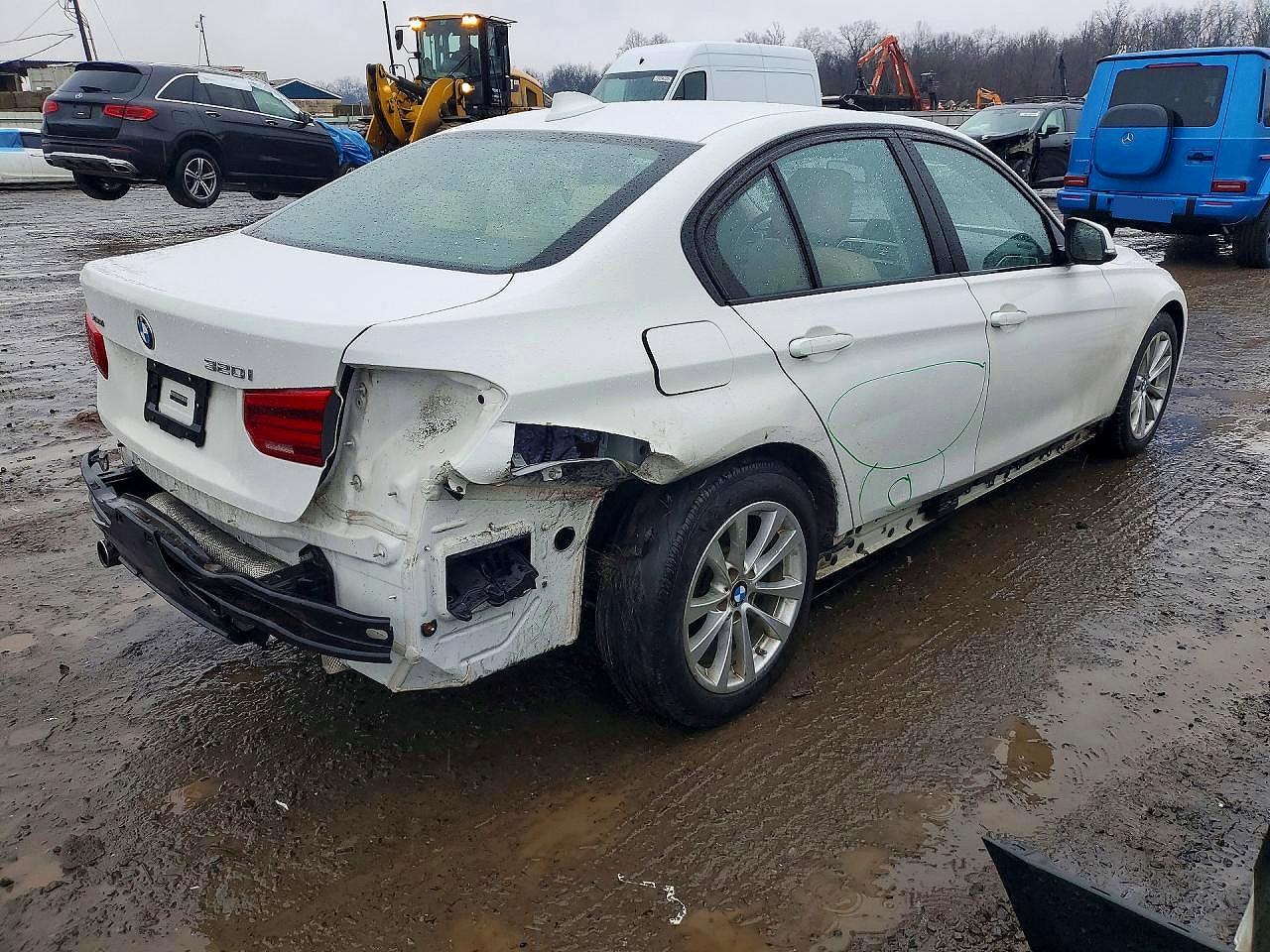 2018 BMW 320 XI photo 3