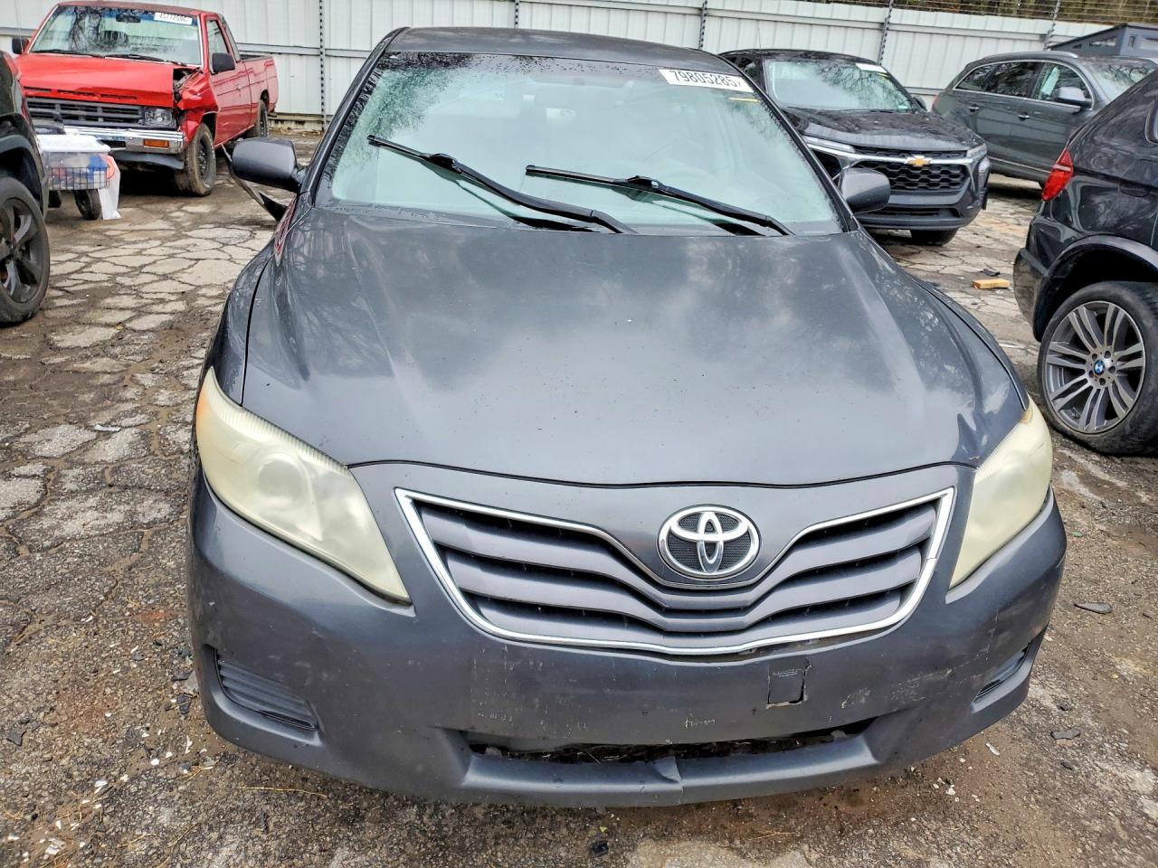 2011 TOYOTA CAMRY LE photo 5