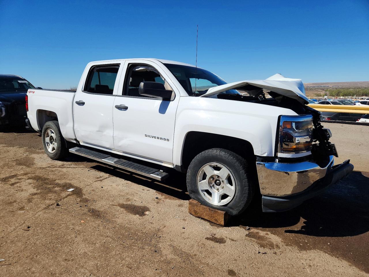 2017 CHEVROLET SILVERADO K1500 photo 7