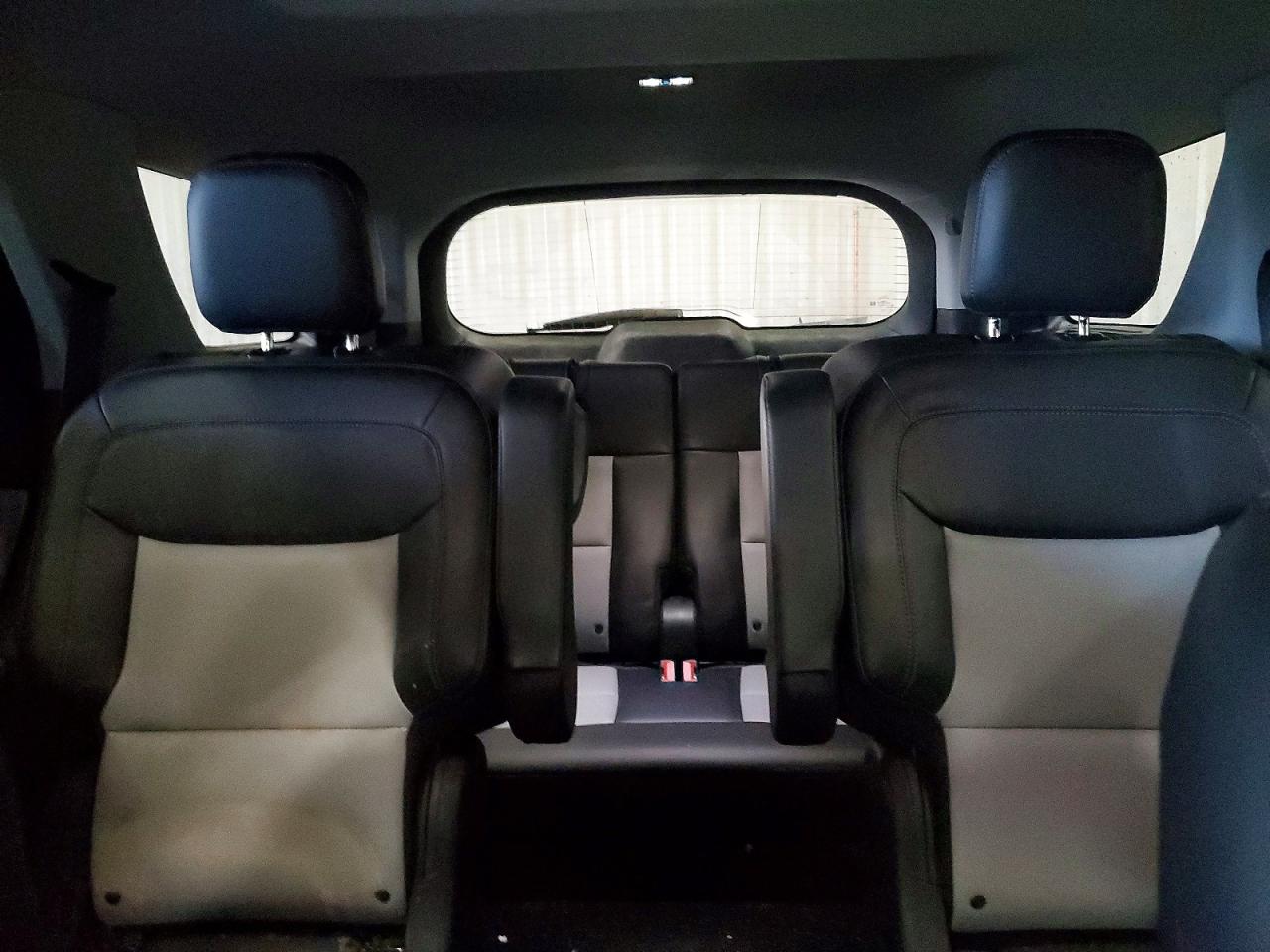 2024 FORD EXPLORER XLT photo 19