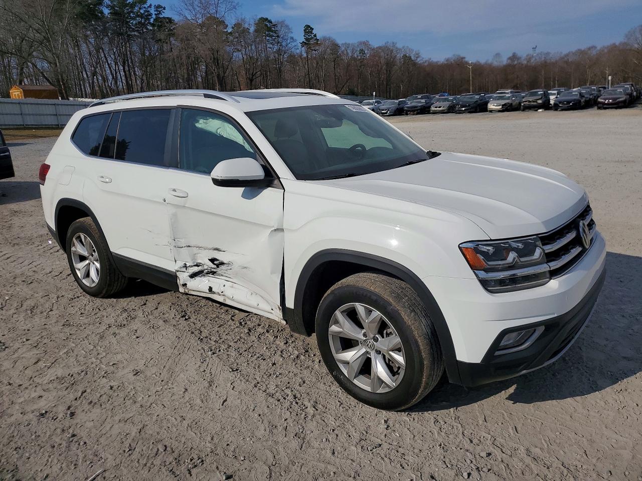 2018 VOLKSWAGEN ATLAS SEL photo 4