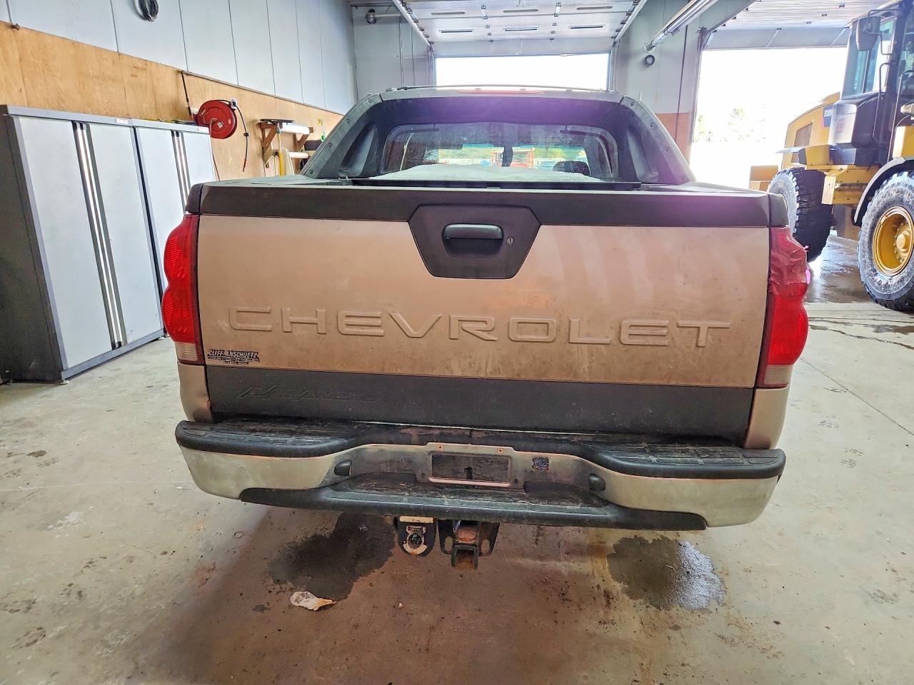 2005 CHEVROLET AVALANCHE C1500 photo 6
