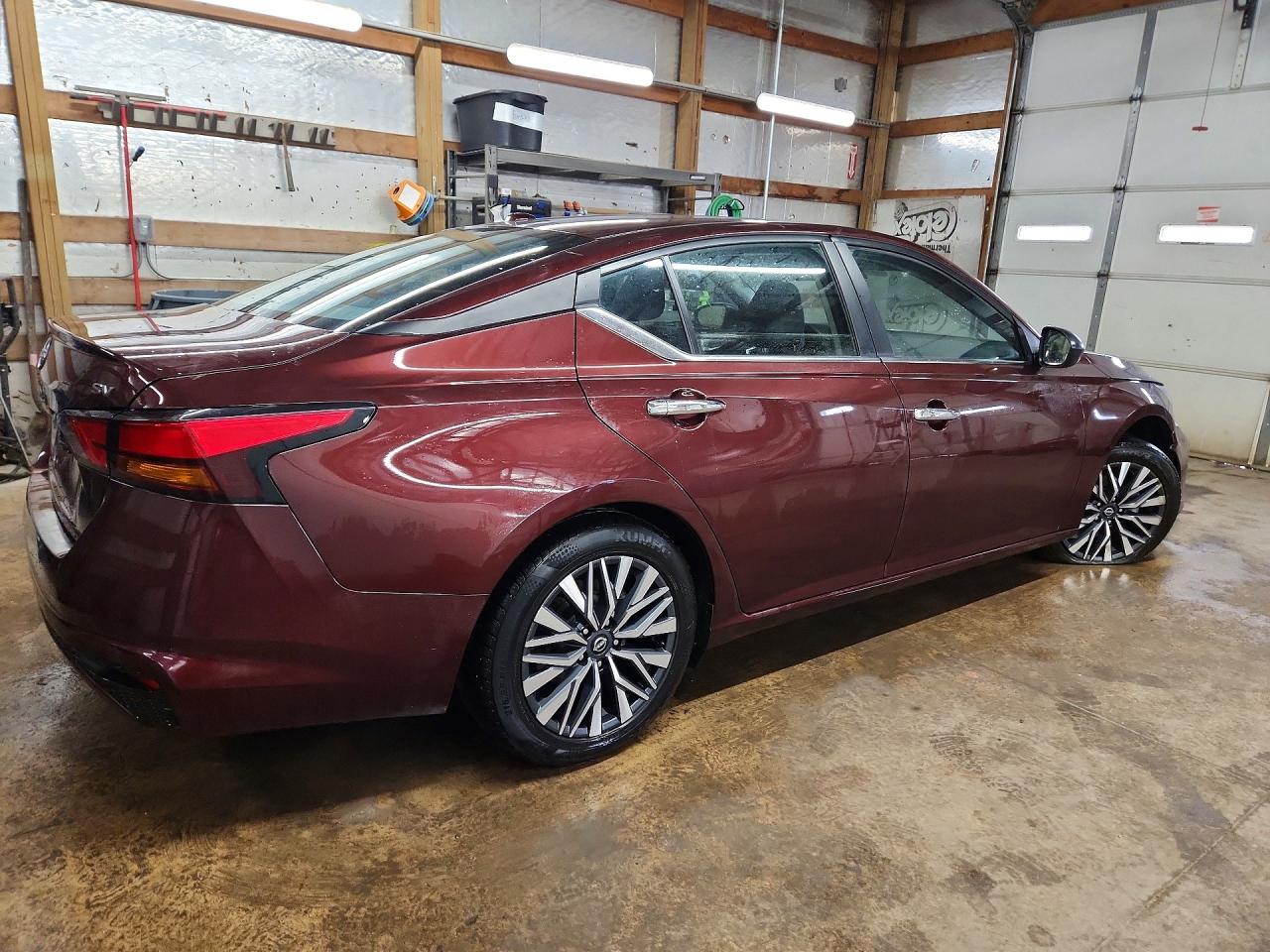 2024 NISSAN ALTIMA 2.5 SV photo 9