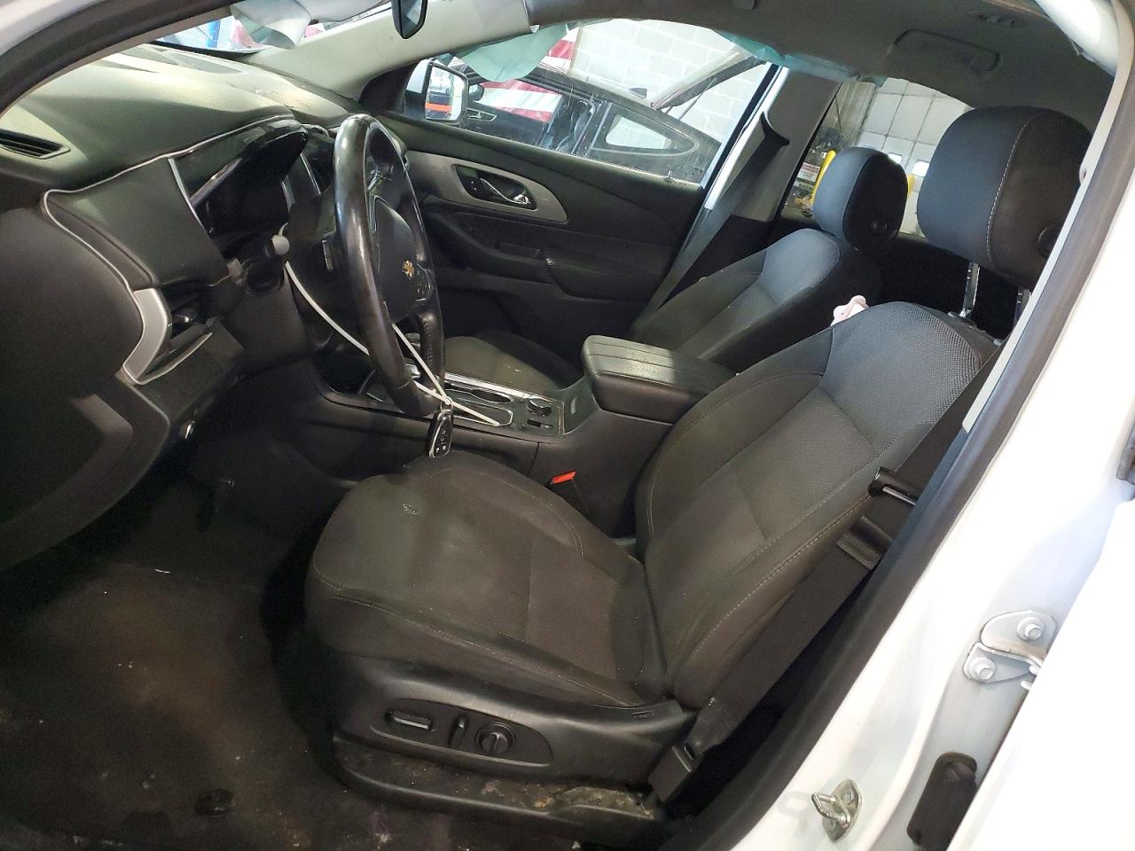 2020 CHEVROLET TRAVERSE LT photo 13