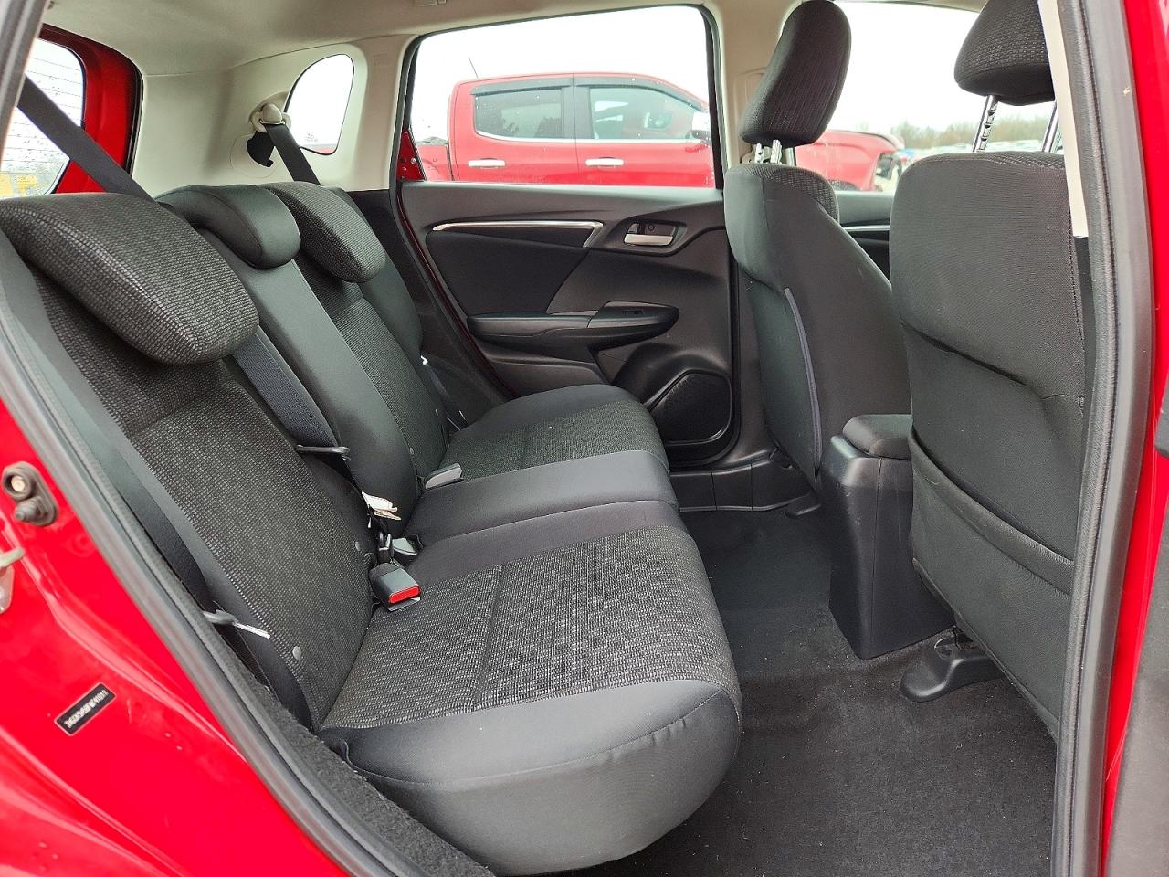 2015 HONDA FIT LX photo 19