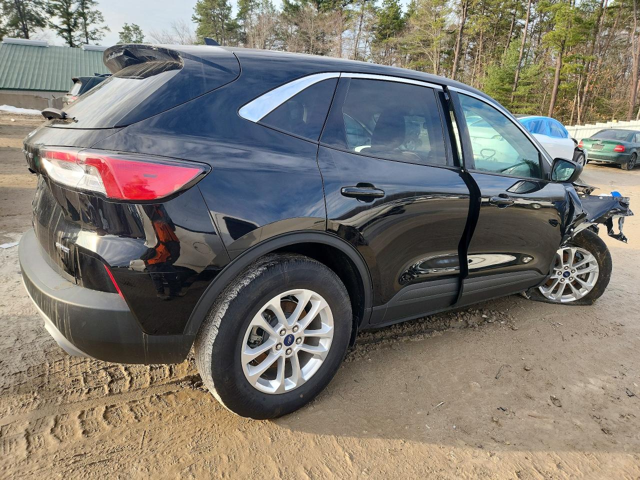 2022 FORD ESCAPE SE photo 3