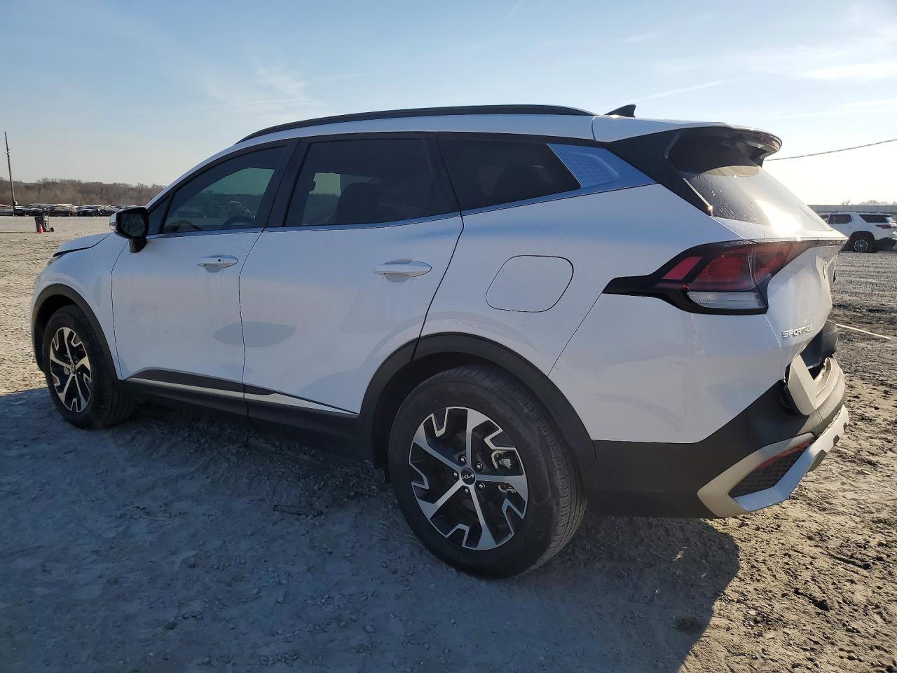 2025 KIA SPORTAGE EX photo 4