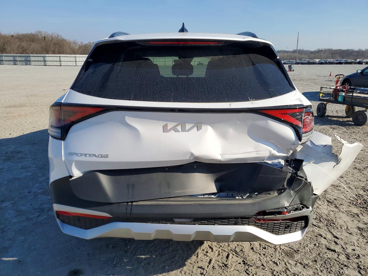 2025 KIA SPORTAGE EX photo 16