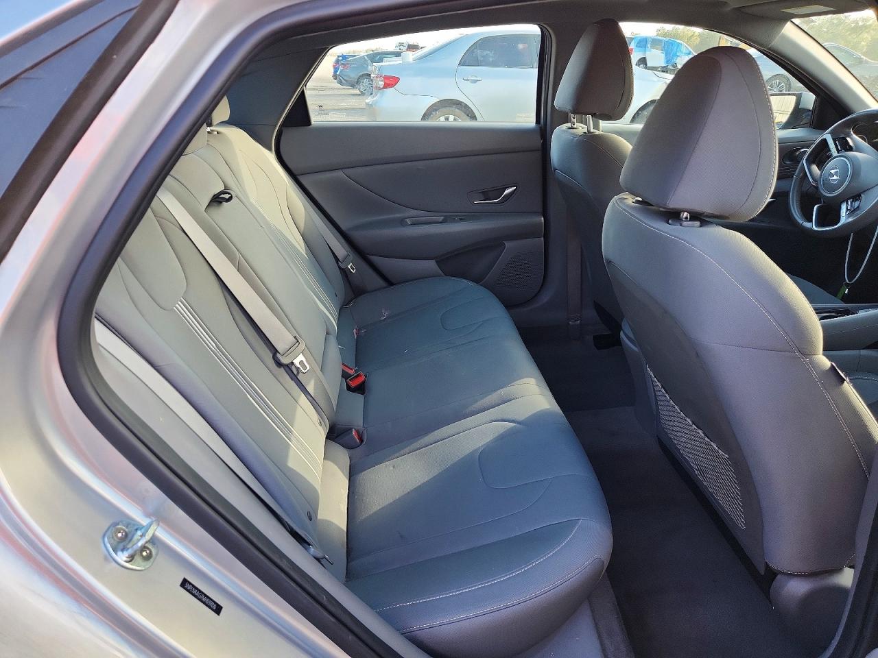 2021 HYUNDAI ELANTRA SEL photo 10