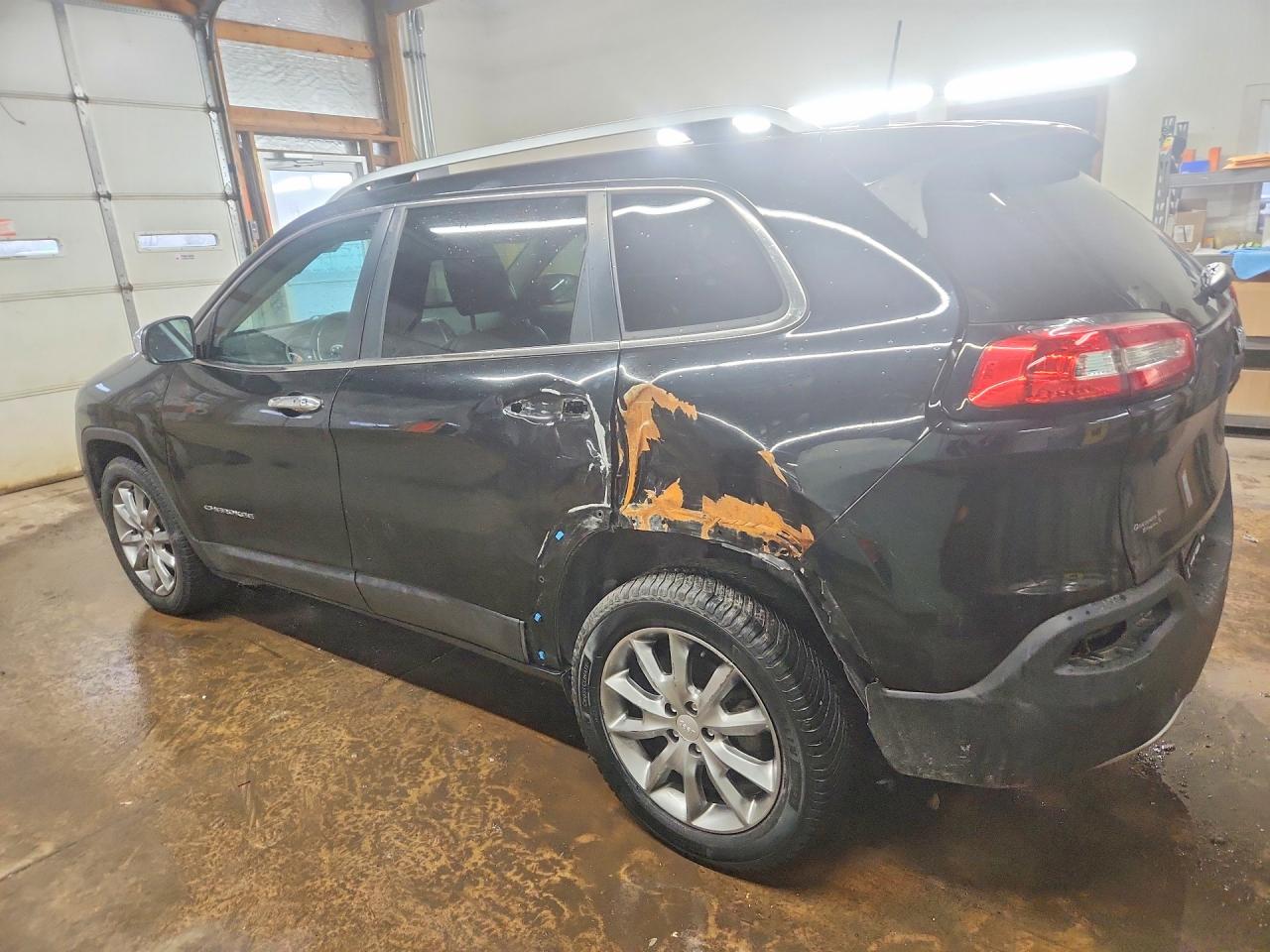 2018 JEEP CHEROKEE LIMITED photo 2