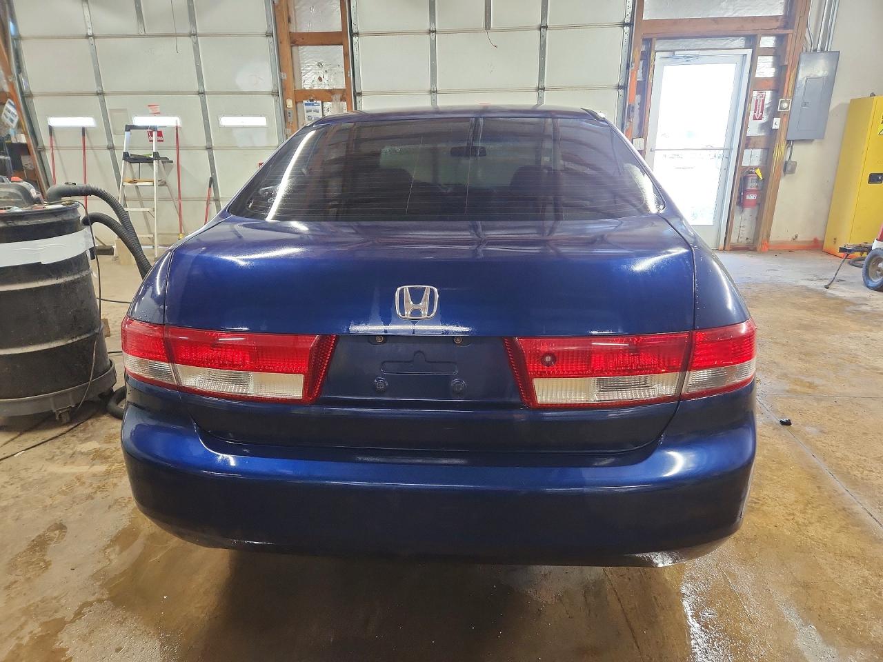 2003 HONDA ACCORD LX photo 6