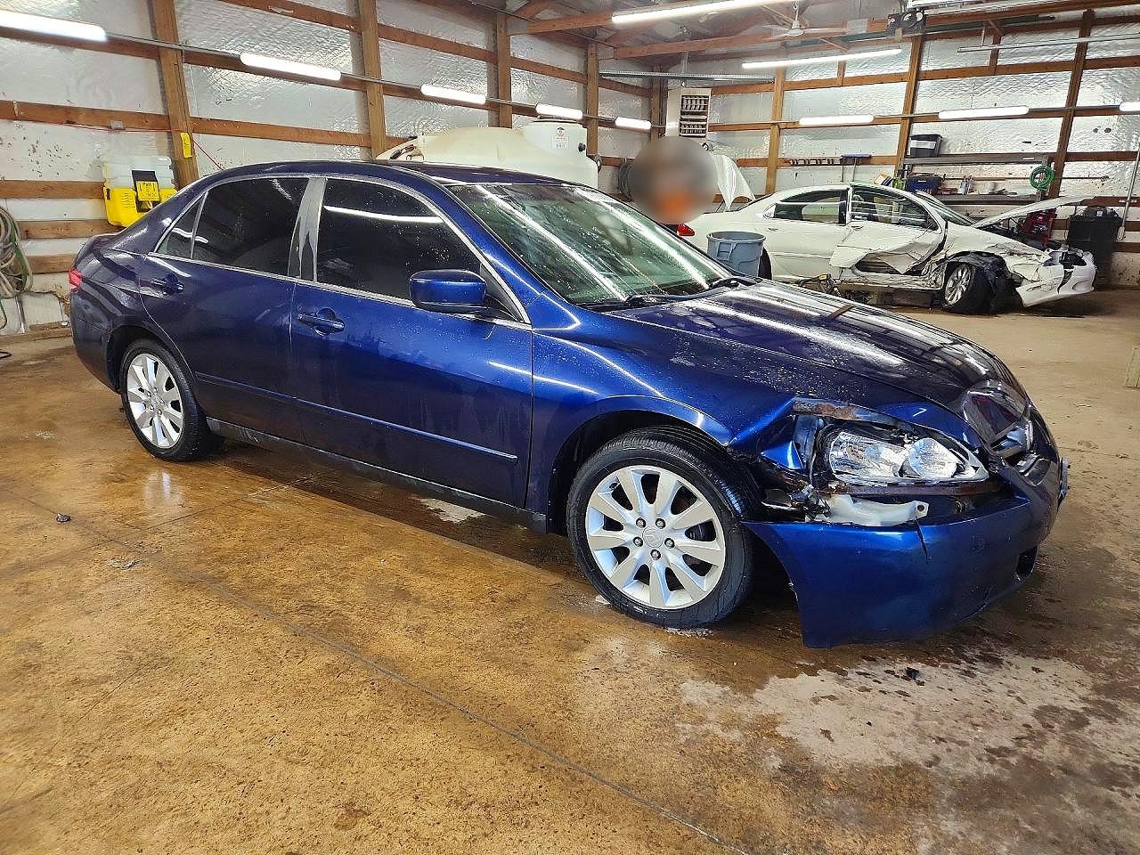 2003 HONDA ACCORD LX photo 4