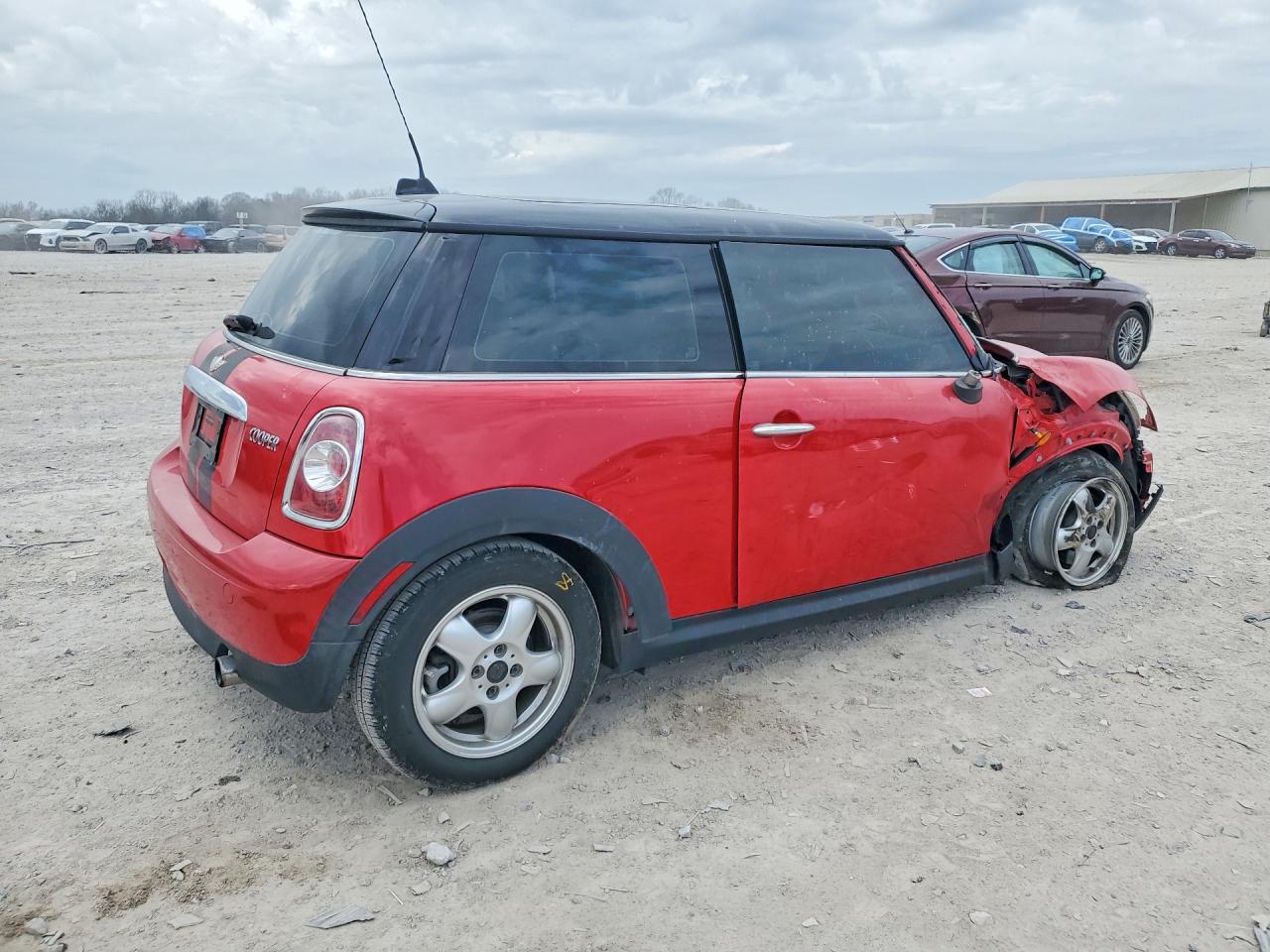 2011 MINI COOPER photo 3