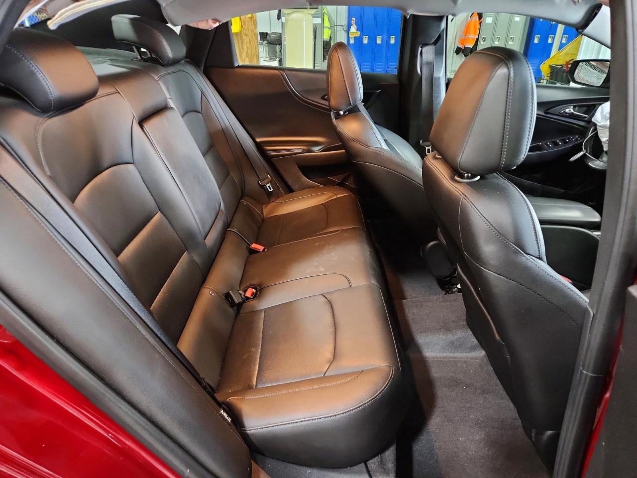 2018 CHEVROLET MALIBU PREMIER photo 10
