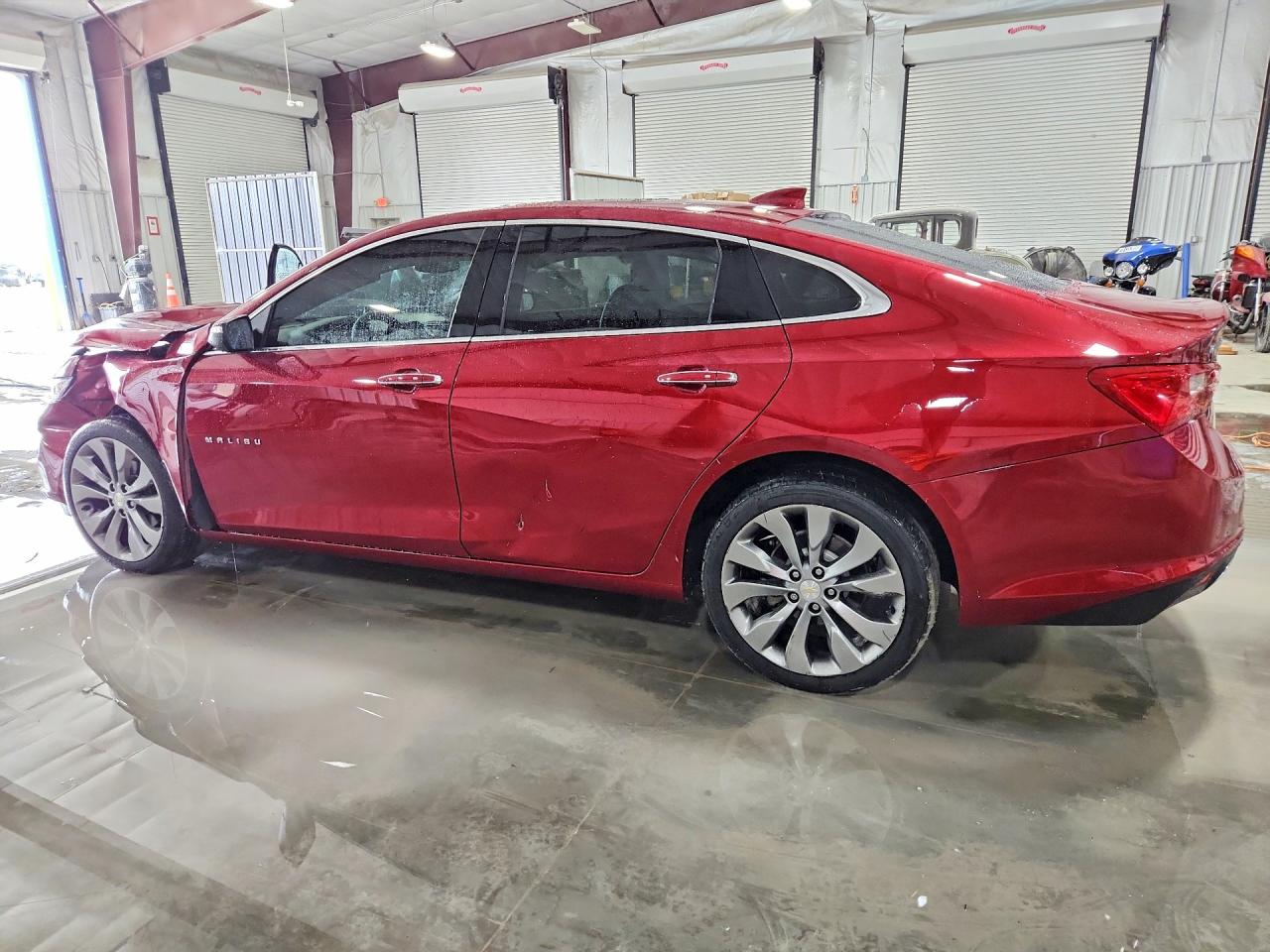 2018 CHEVROLET MALIBU PREMIER photo 2