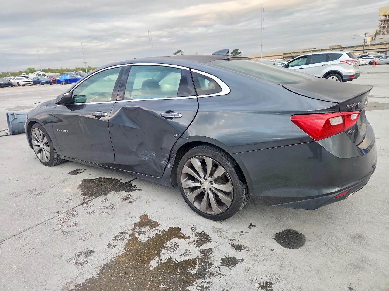 2016 CHEVROLET MALIBU PREMIER photo 2