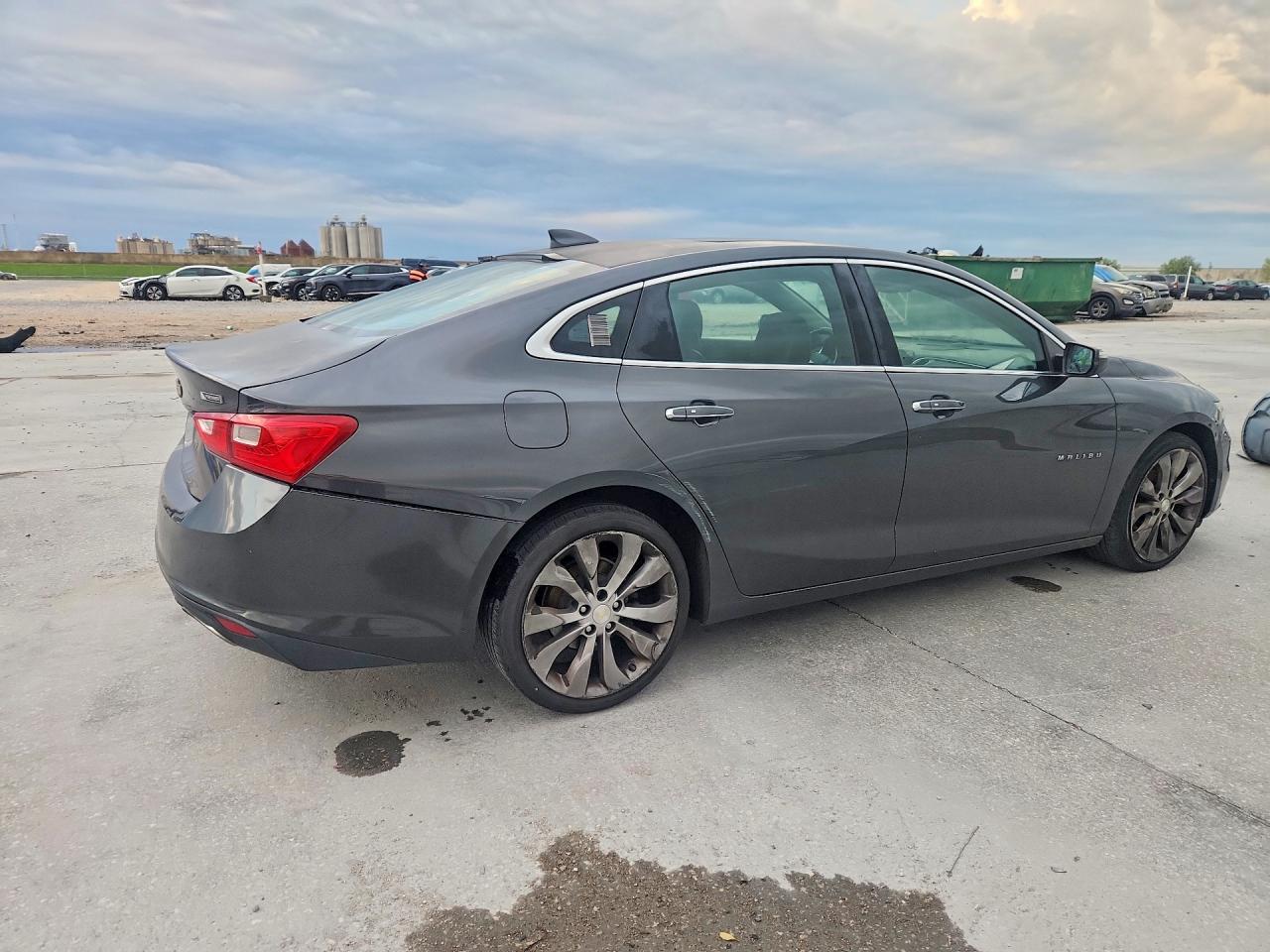 2016 CHEVROLET MALIBU PREMIER photo 3