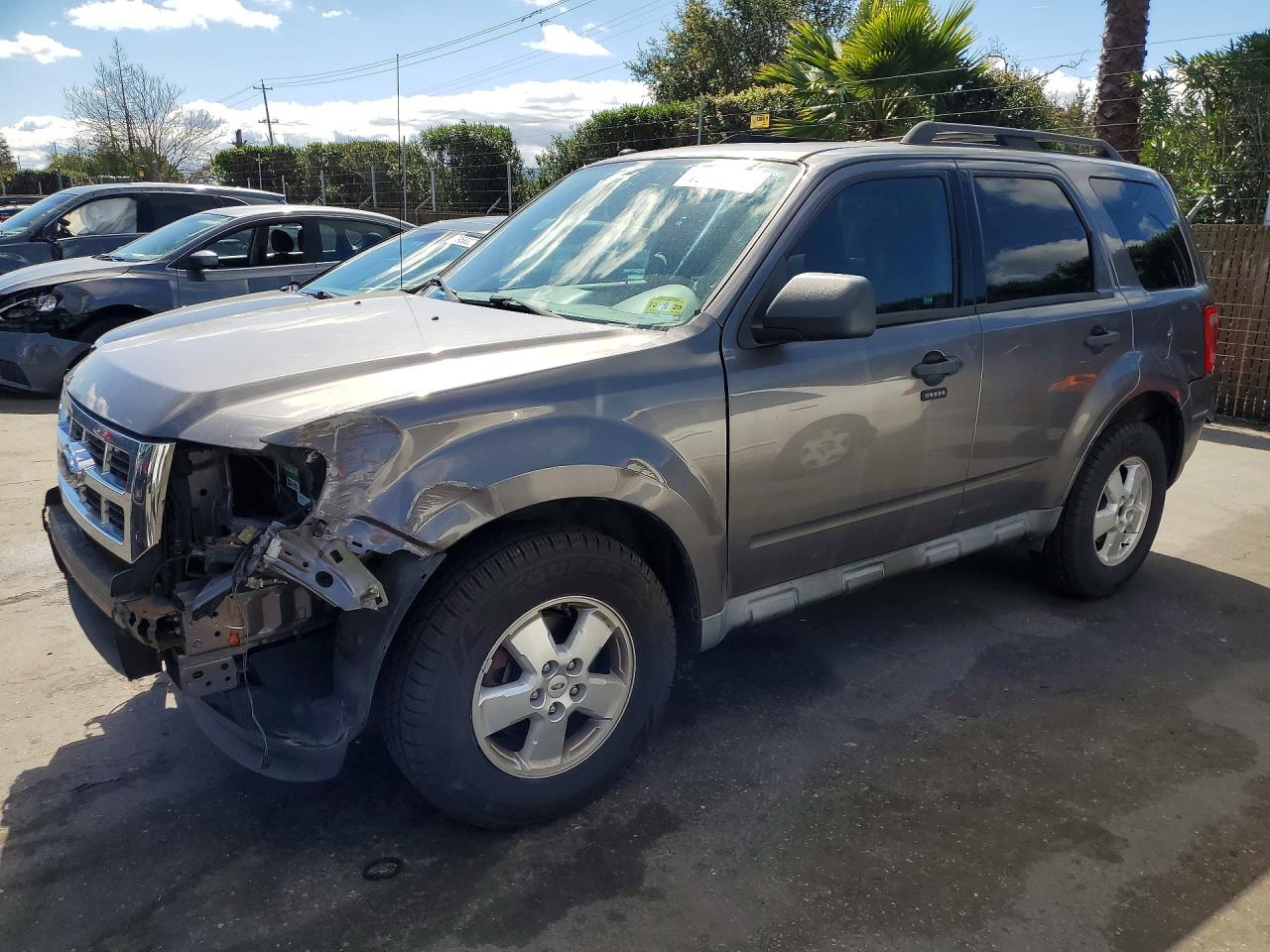 2010 FORD ESCAPE