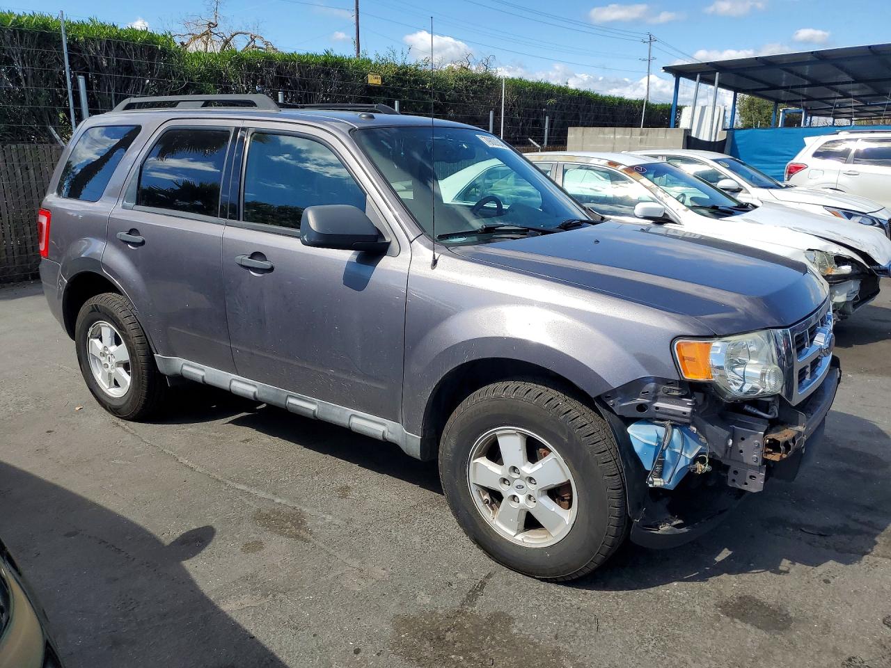 2010 FORD ESCAPE XLT photo 10