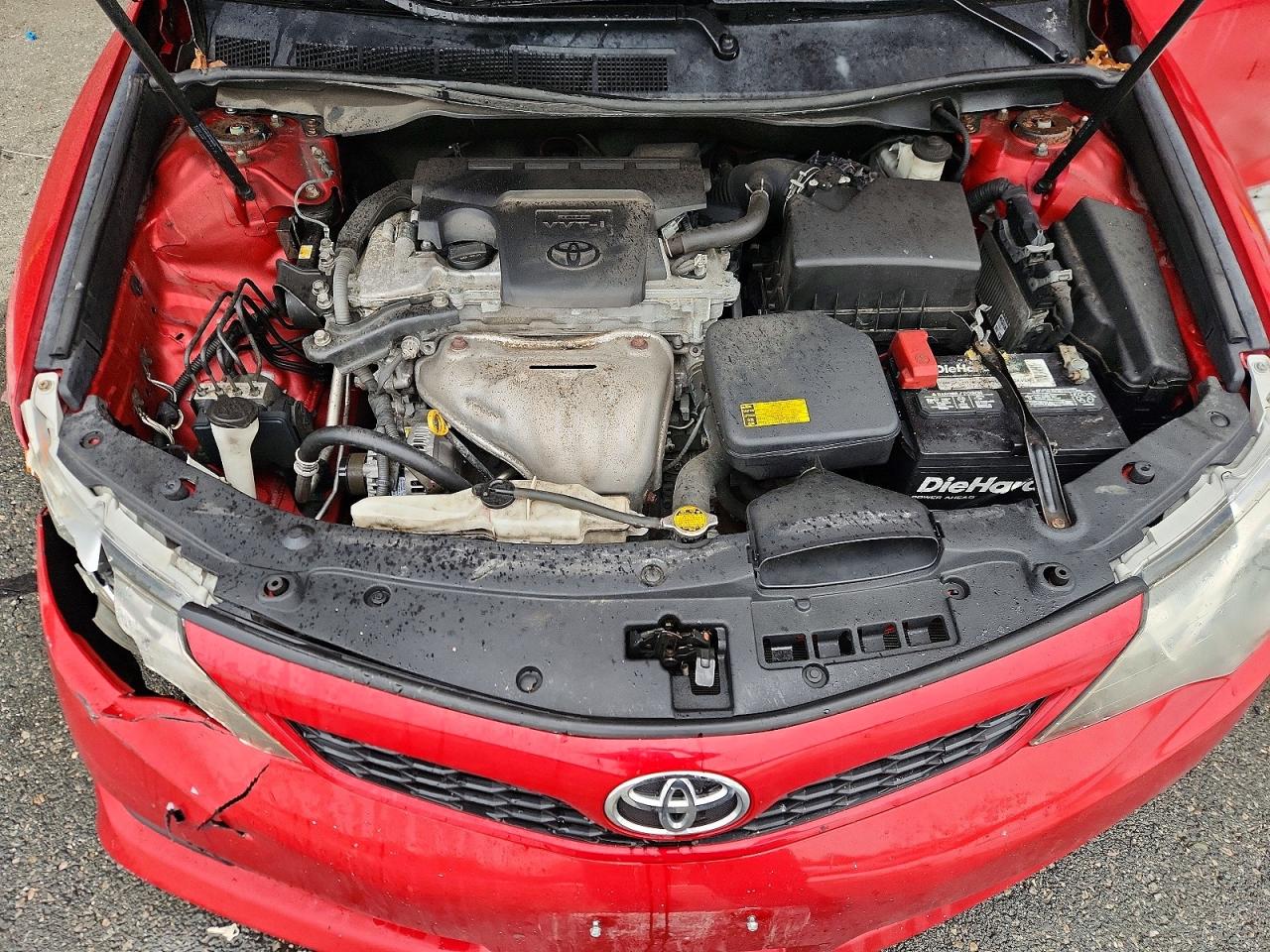 2012 TOYOTA CAMRY SE photo 21