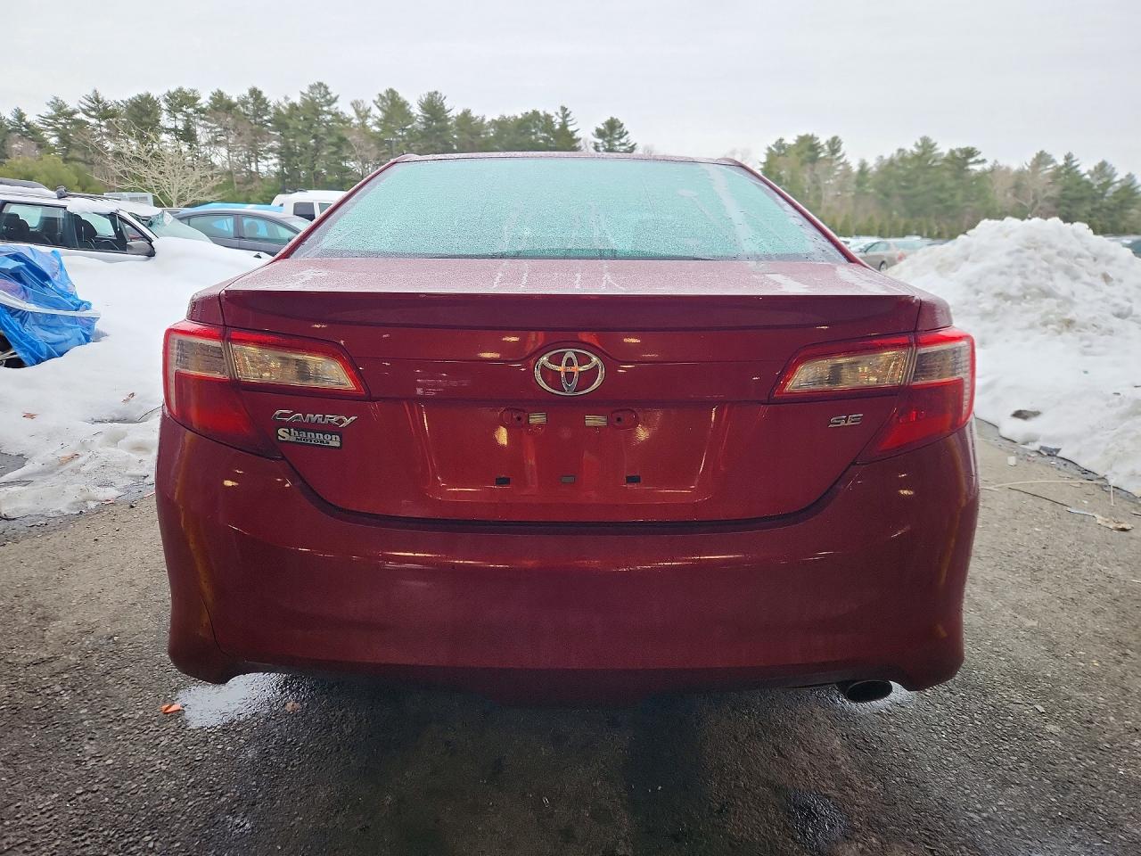 2012 TOYOTA CAMRY SE photo 11