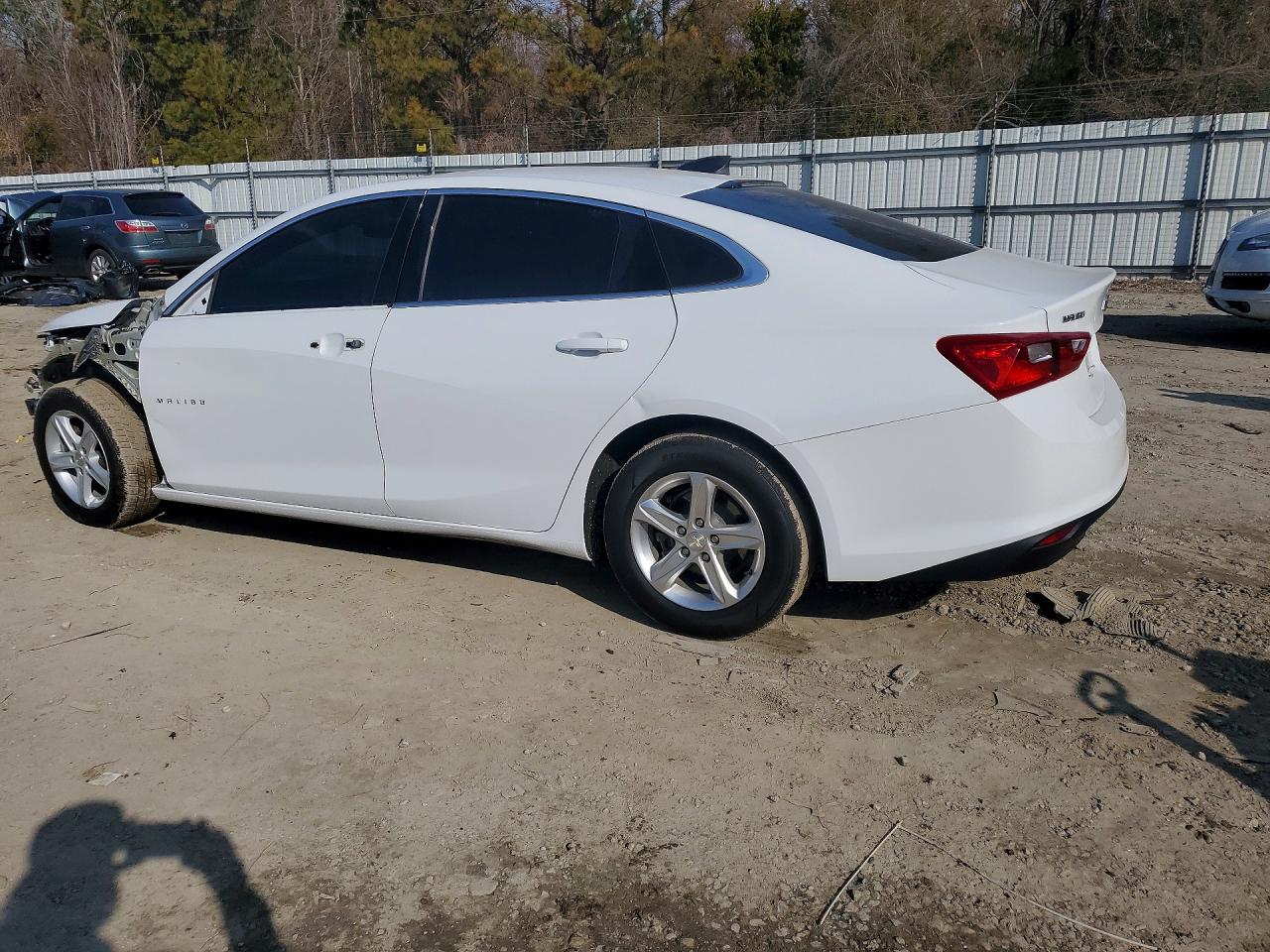 2021 CHEVROLET MALIBU LS photo 5