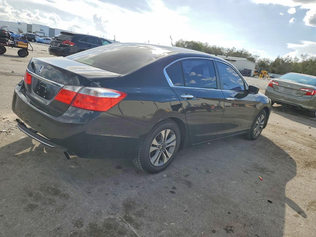 2013 HONDA ACCORD LX photo 3
