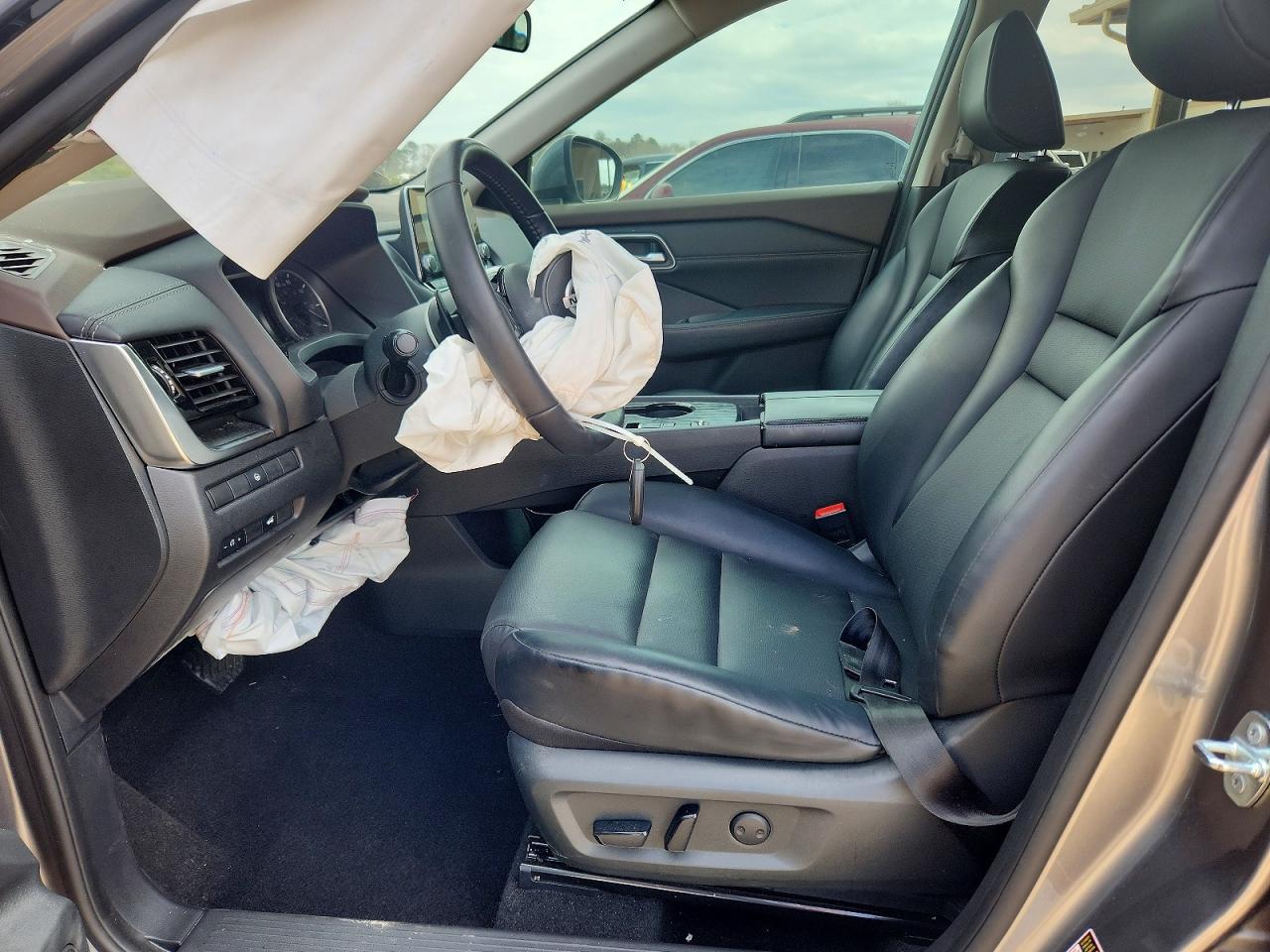 2021 NISSAN ROGUE SV photo 19