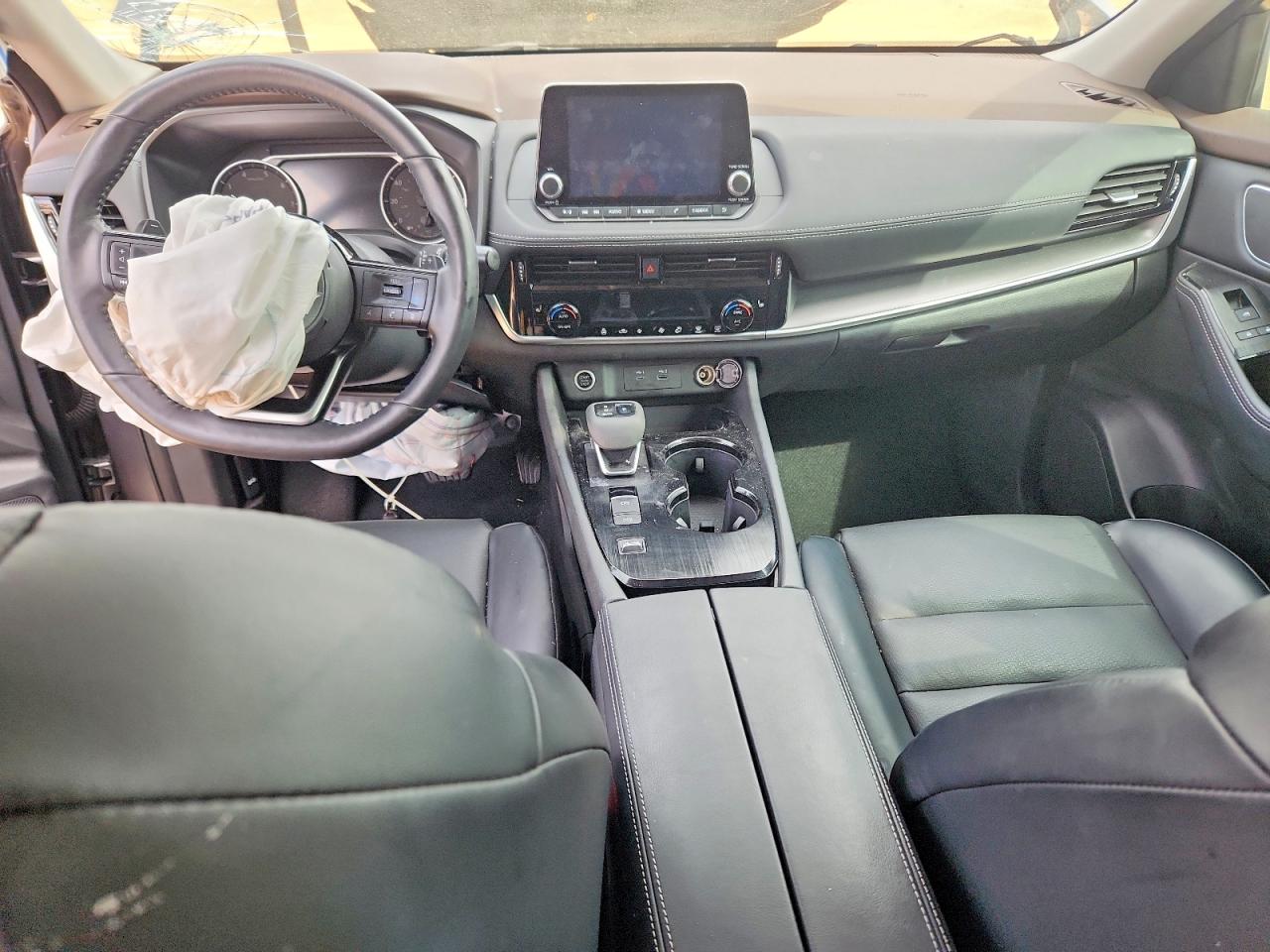 2021 NISSAN ROGUE SV photo 22