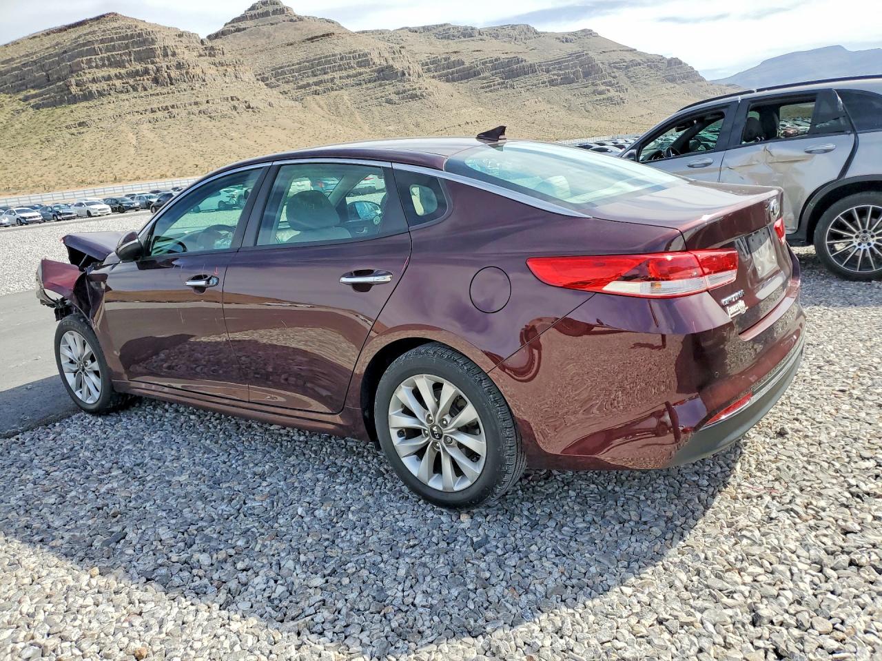 2018 KIA OPTIMA LX photo 2