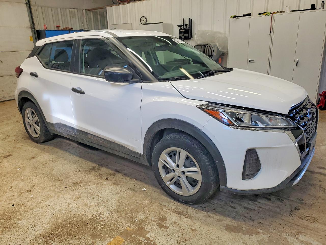2023 NISSAN KICKS S photo 10