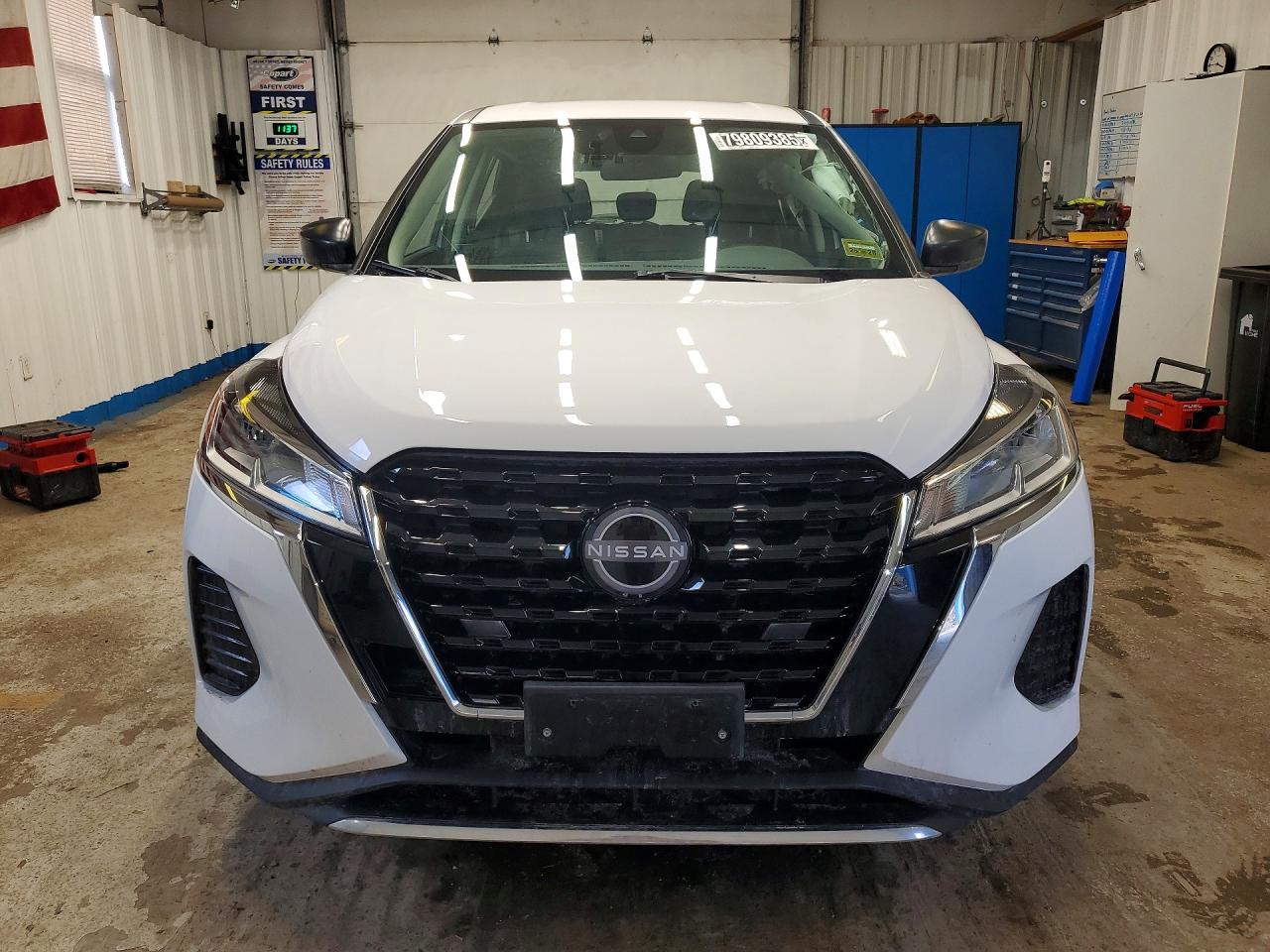 2023 NISSAN KICKS S photo 13